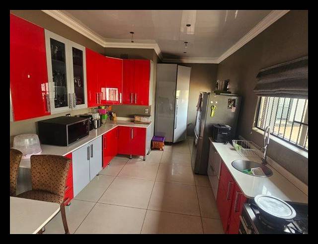 3 BEDROOM HOUSE FOR SALE IN NORTHMEAD